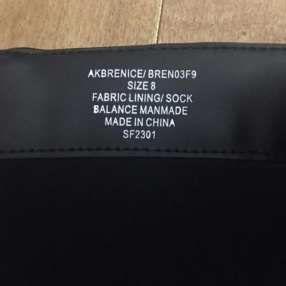 NWOB Anne Klein Women's Brenice Fashion Boot Size 8 - Picture 12 of 12